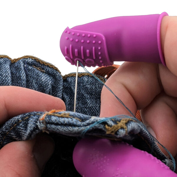 Needle and Thimble – Sewing